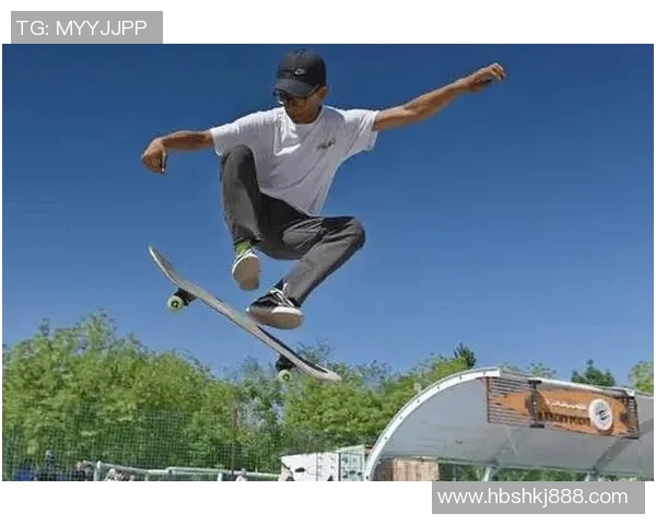 杭州极限运动队在世界滑板锦标赛中以96分领先其他队伍勇夺积分榜首位